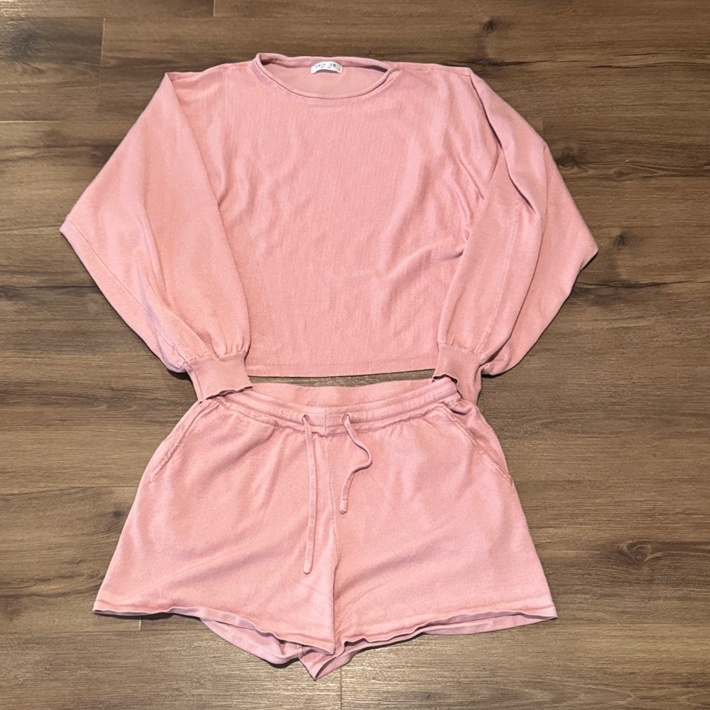 Women's Pink Long Sleeve & Shirts Lounge Wear Set. Size Small - Picture 2 of 5